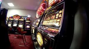 Sinaga123 live casino meja baccarat langsung dengan dealer cantik profesional